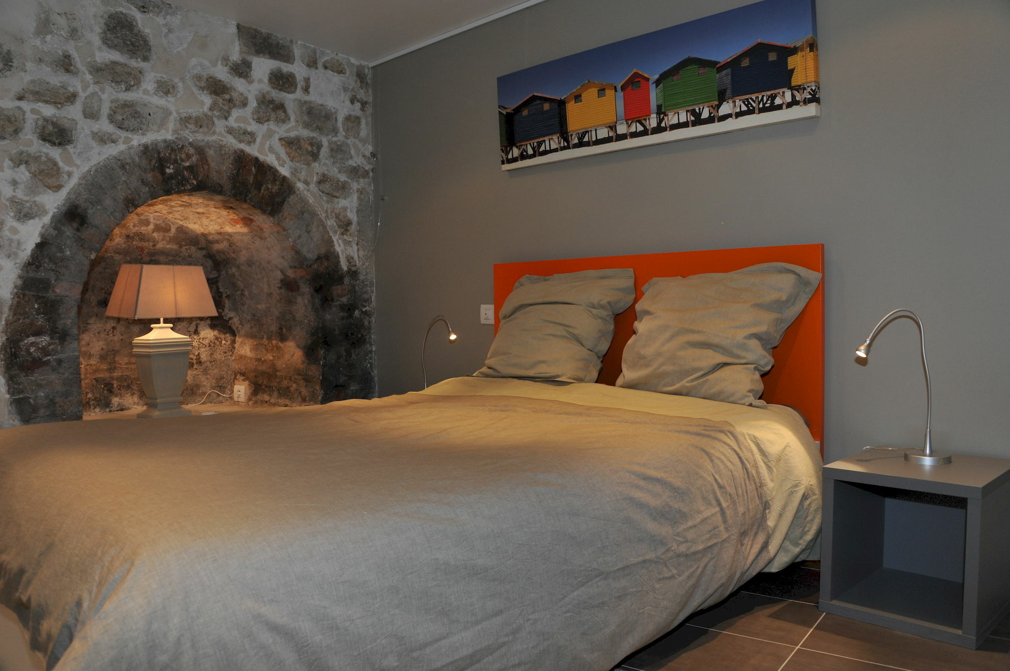 And De La Marne Hotel